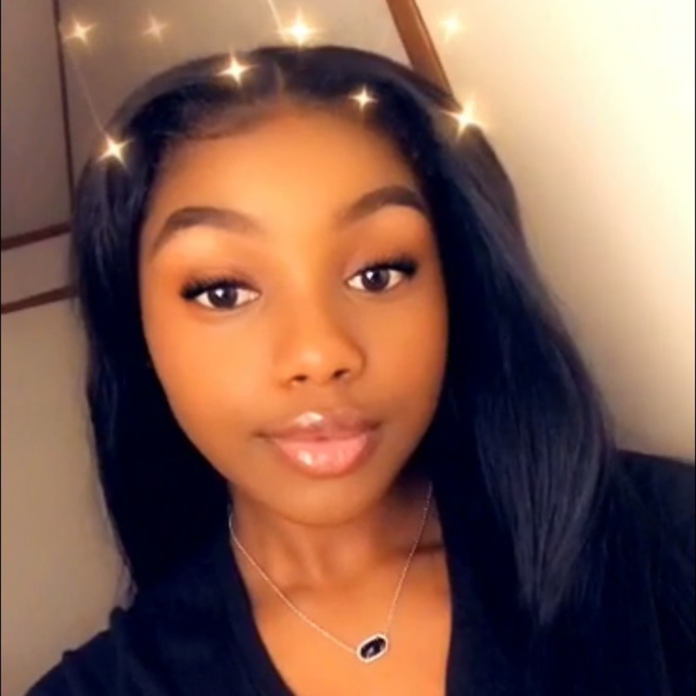 Meet your Posher, Kamyra